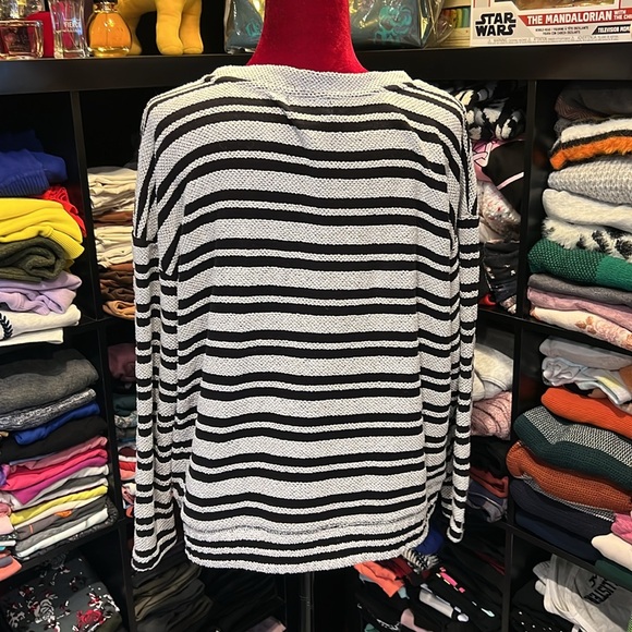 🪷 popcorn sweater with kangaroo pocket. Large - Picture 8 of 8